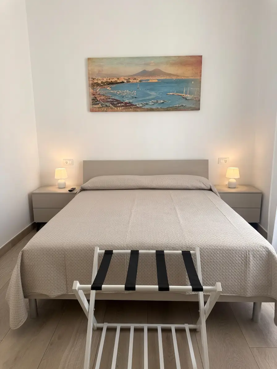 Schlafzimmer mit Doppelbett im Cagrovi Silver